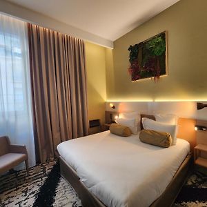 Standard Zimmer mit Kingsize-Bett